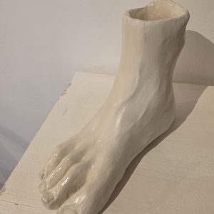 Escultura pie